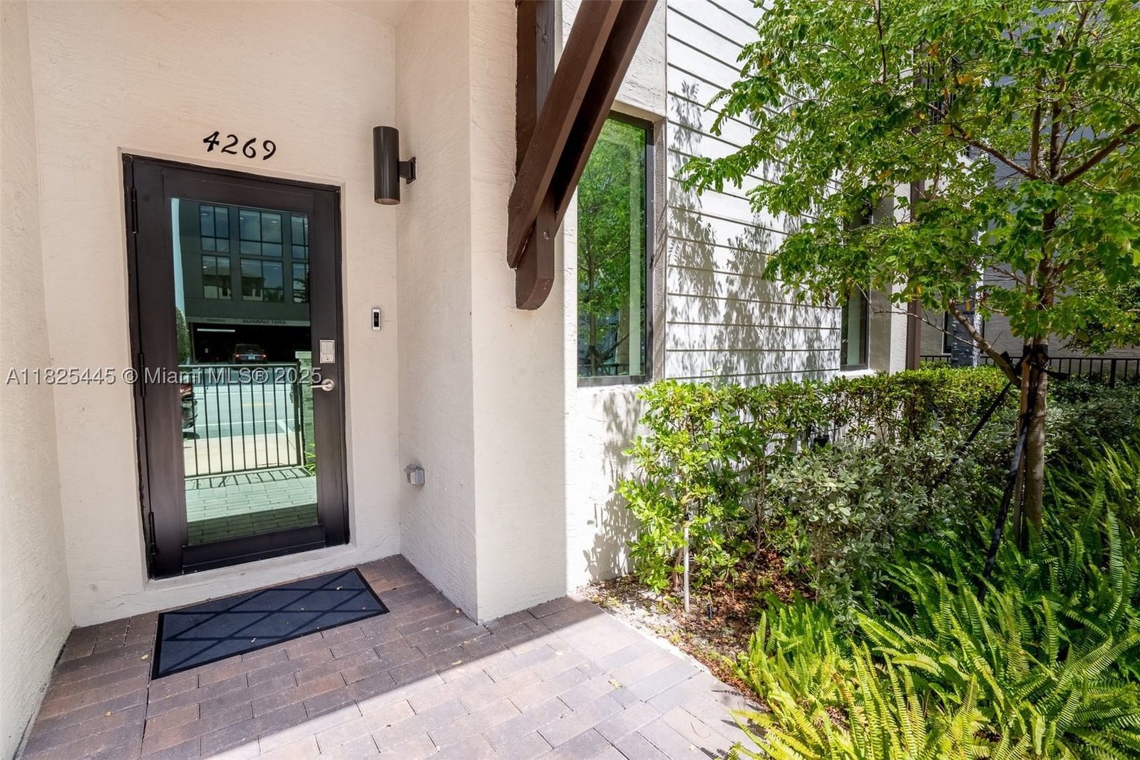Real estate property located at 4269 83rd Path, Miami-dade, Downtown Doral South Phas, Doral, FL
