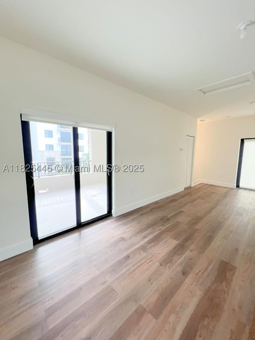 Real estate property located at 4269 83rd Path, Miami-dade, Downtown Doral South Phas, Doral, FL
