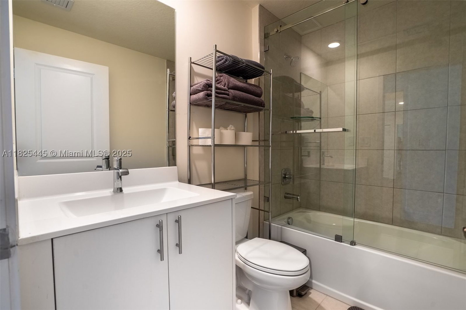 Real estate property located at 4269 83rd Path, Miami-dade, Downtown Doral South Phas, Doral, FL