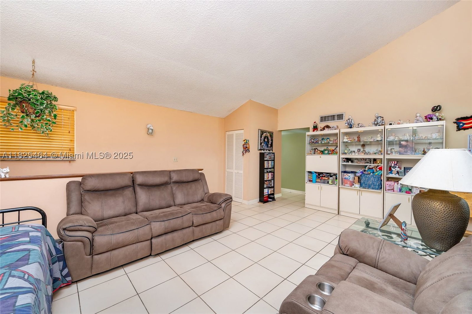 Real estate property located at 10010 9th St Cir #203, Miami-dade, Indian Lake Village Ii Co, Miami, FL