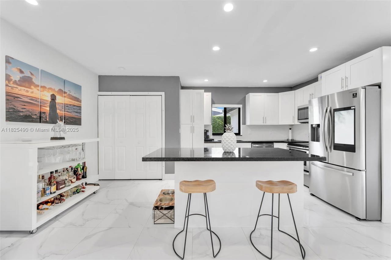 Real estate property located at 18440 20th Ct, Miami-dade, Sun Ray Homes Greynolds P, North Miami Beach, FL