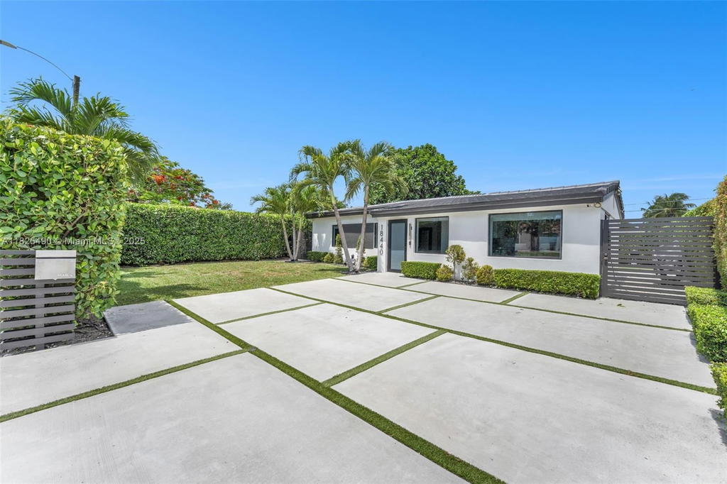 Real estate property located at 18440 20th Ct, Miami-dade, Sun Ray Homes Greynolds P, North Miami Beach, FL