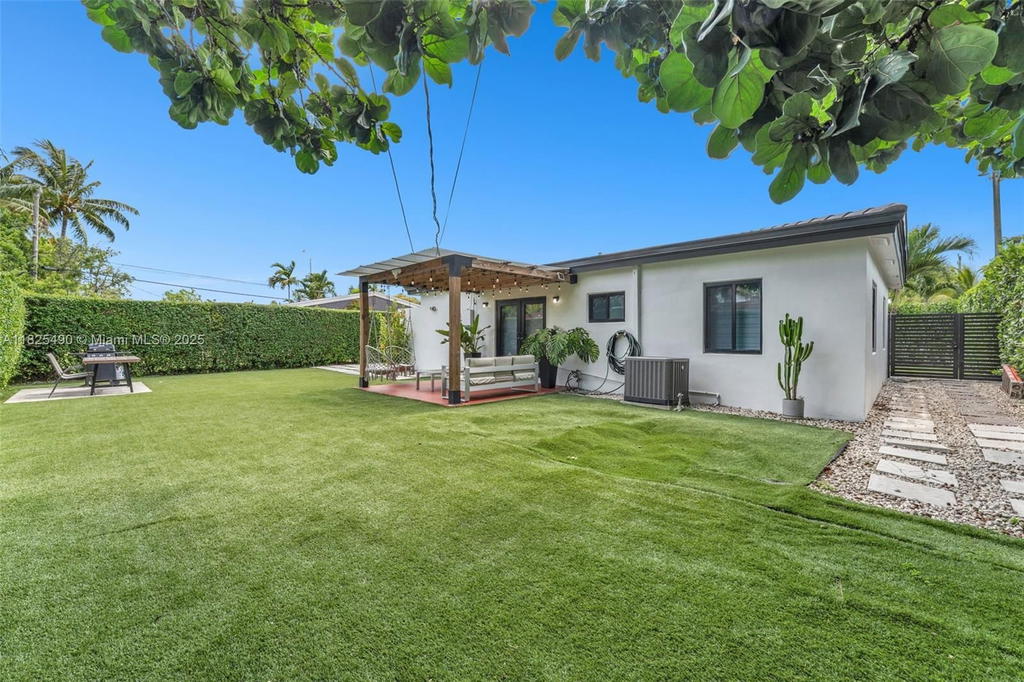 Real estate property located at 18440 20th Ct, Miami-dade, Sun Ray Homes Greynolds P, North Miami Beach, FL