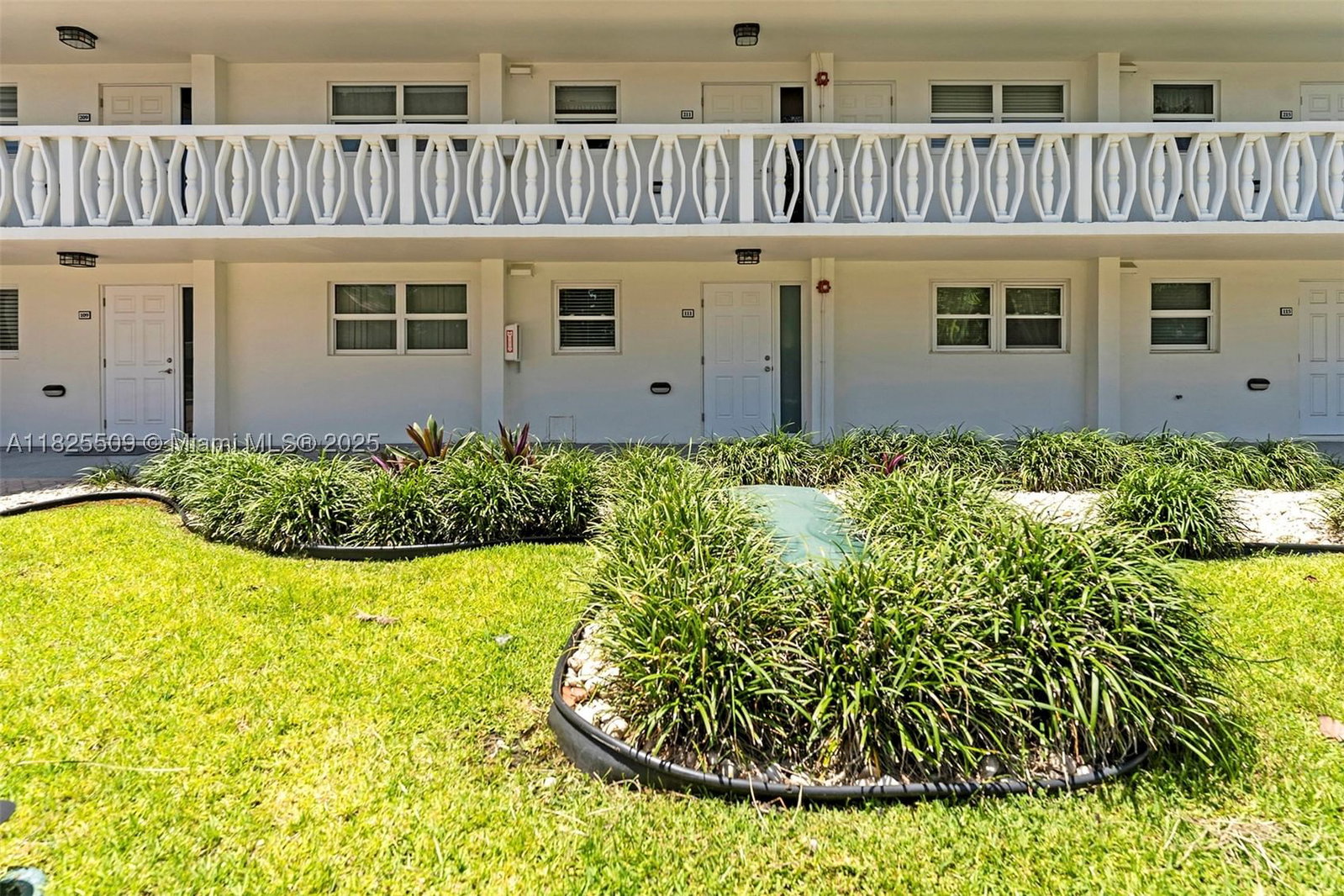 Real estate property located at 1169 Hillsboro Mile #111, Broward, Hillsboro Windsor Condo, Hillsboro Beach, FL