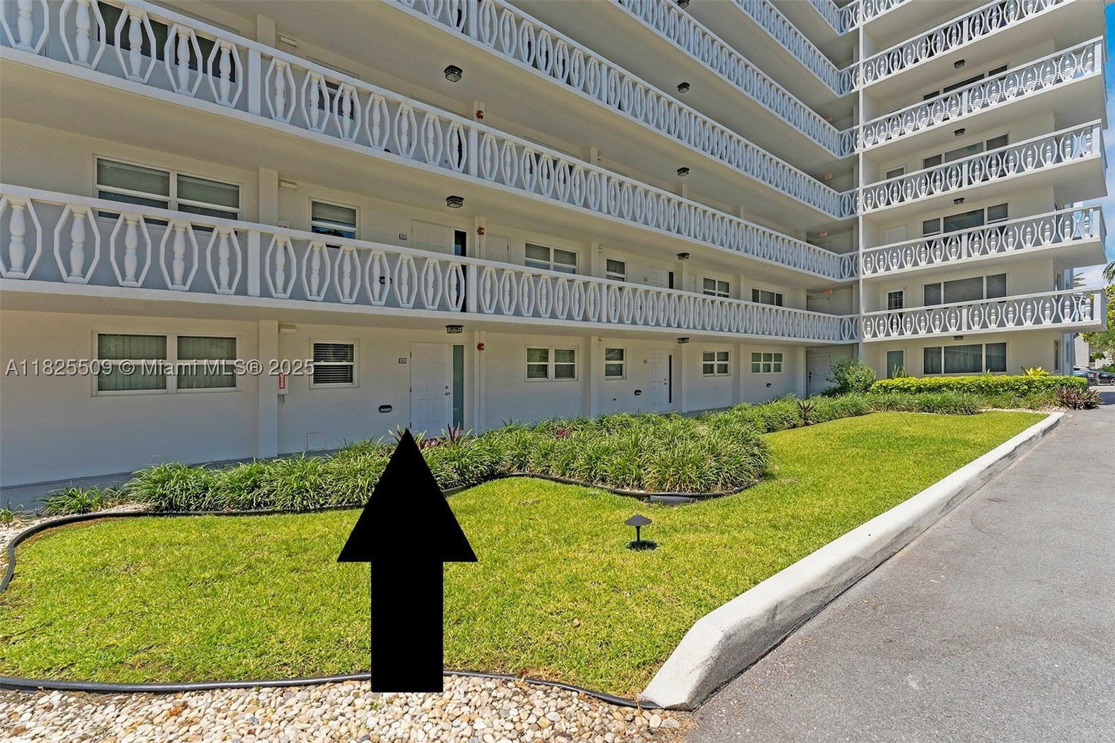 Real estate property located at 1169 Hillsboro Mile #111, Broward, Hillsboro Windsor Condo, Hillsboro Beach, FL