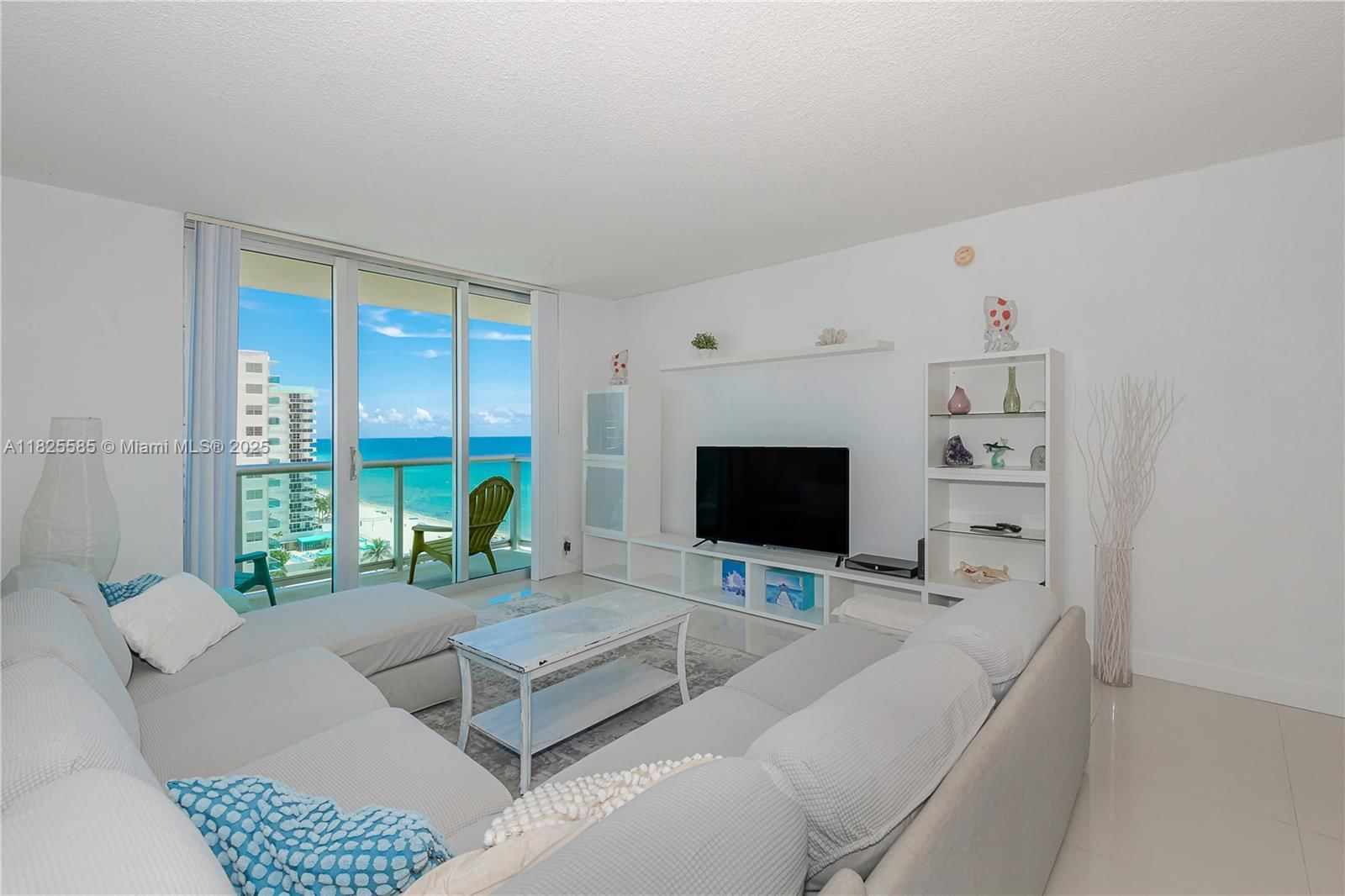 Real estate property located at 3901 Ocean Dr #12E, Broward, Tides On Hollywood Beach, Hollywood, FL