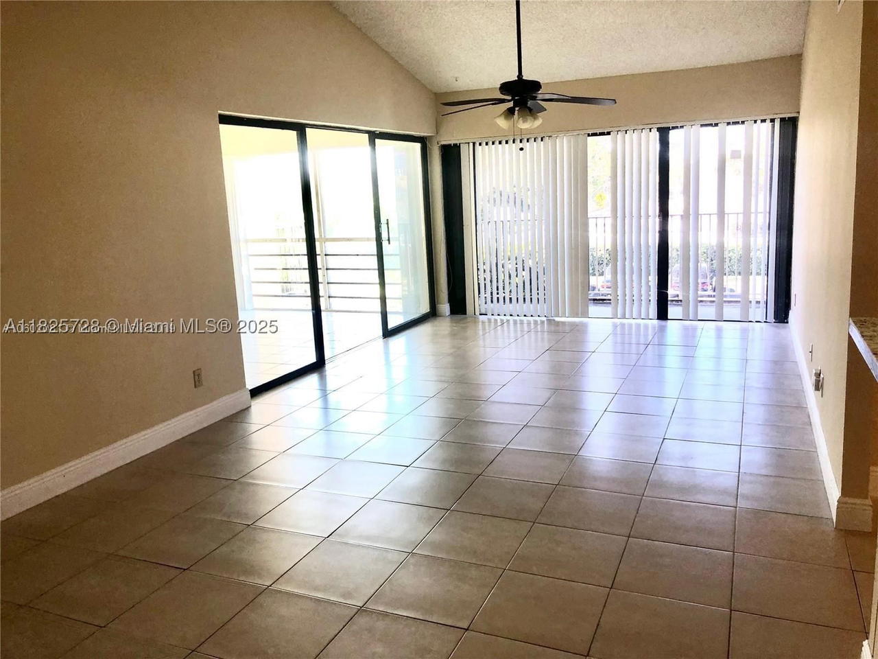 Real estate property located at 5995 Washington St #233, Broward, Hampton Court Condo, Hollywood, FL