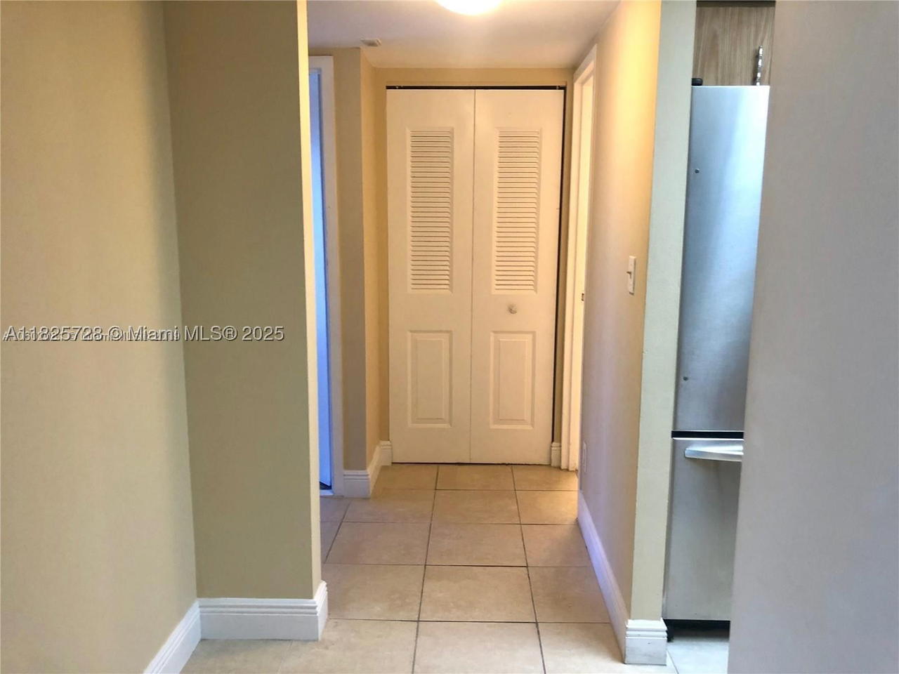 Real estate property located at 5995 Washington St #233, Broward, Hampton Court Condo, Hollywood, FL