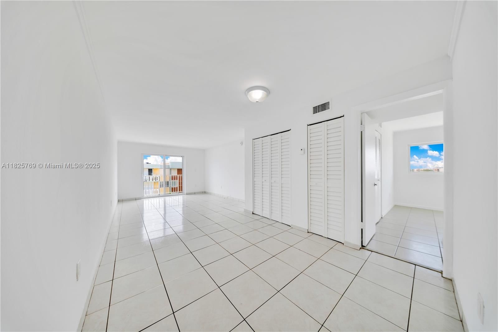 Real estate property located at 7830 Dickens Ave #504, Miami-dade, Dickens Gardens Condo, Miami Beach, FL