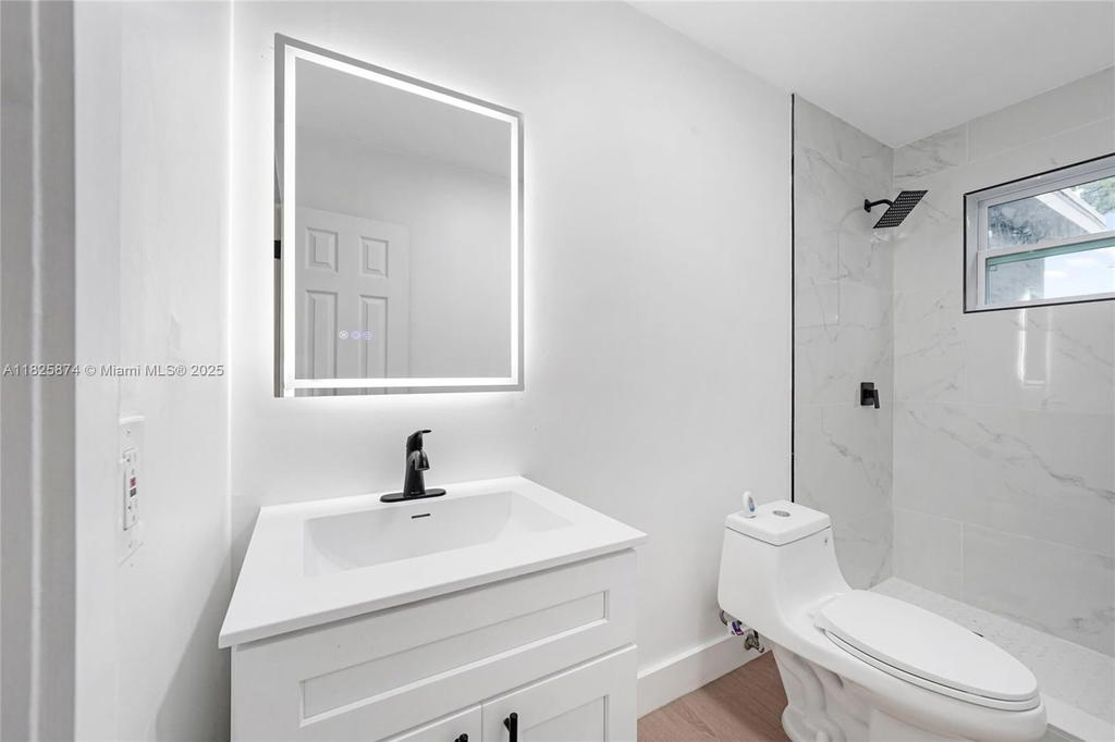 Real estate property located at 4290 38th Ave, Broward, Oriole Estates Sec 5, Lauderdale Lakes, FL