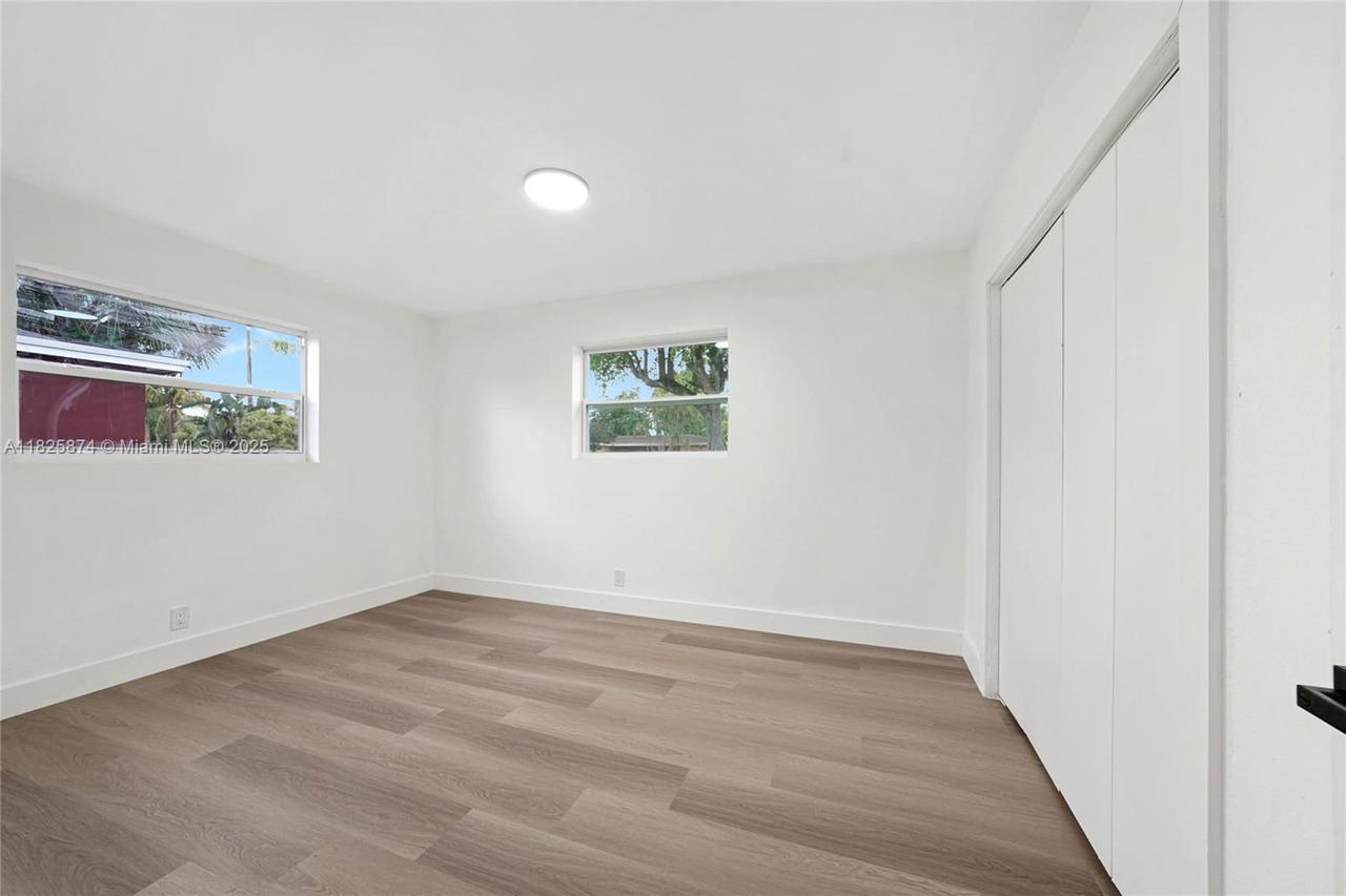 Real estate property located at 4290 38th Ave, Broward, Oriole Estates Sec 5, Lauderdale Lakes, FL