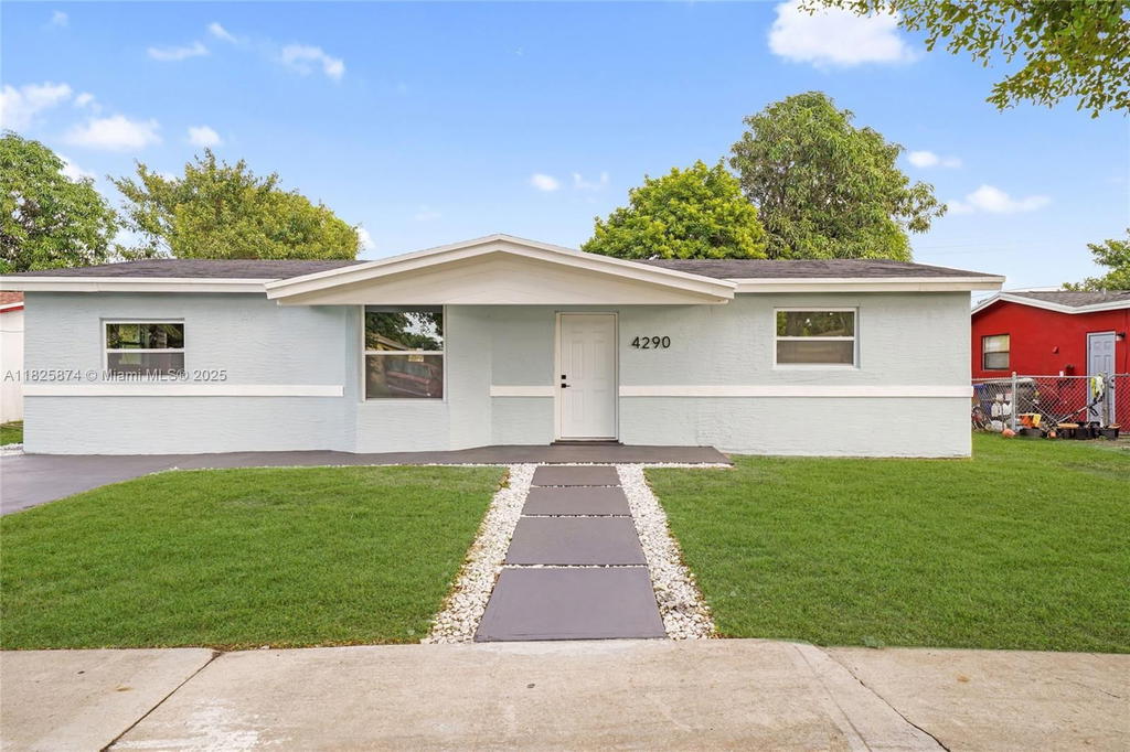 Real estate property located at 4290 38th Ave, Broward, Oriole Estates Sec 5, Lauderdale Lakes, FL
