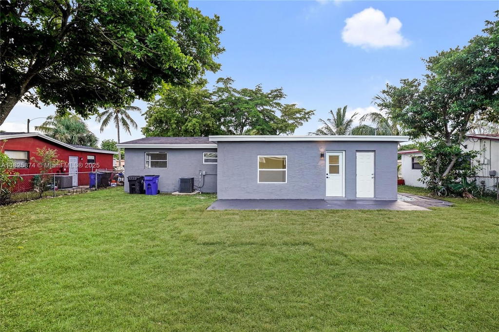 Real estate property located at 4290 38th Ave, Broward, Oriole Estates Sec 5, Lauderdale Lakes, FL