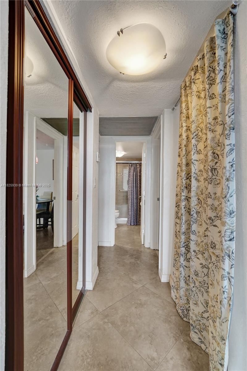 Real estate property located at 7100 17th St #402, Broward, Omega Condo No 3, Plantation, FL