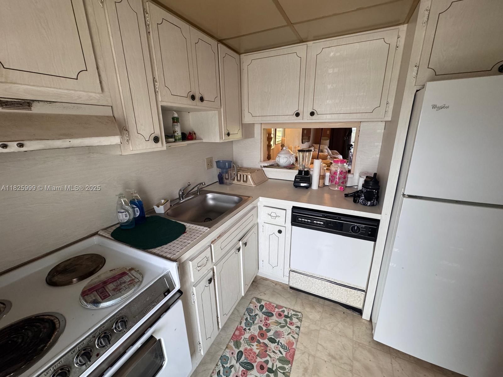 Real estate property located at 5200 Washington St #207, Broward, Hillcrest Condo No 1, Hollywood, FL