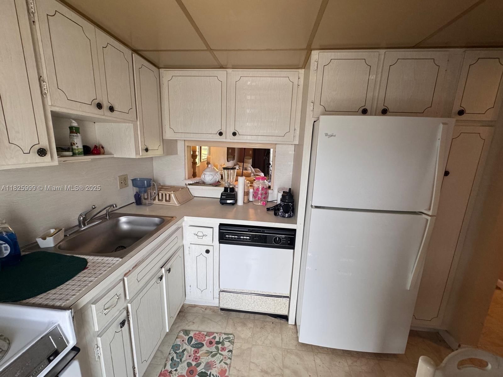 Real estate property located at 5200 Washington St #207, Broward, Hillcrest Condo No 1, Hollywood, FL