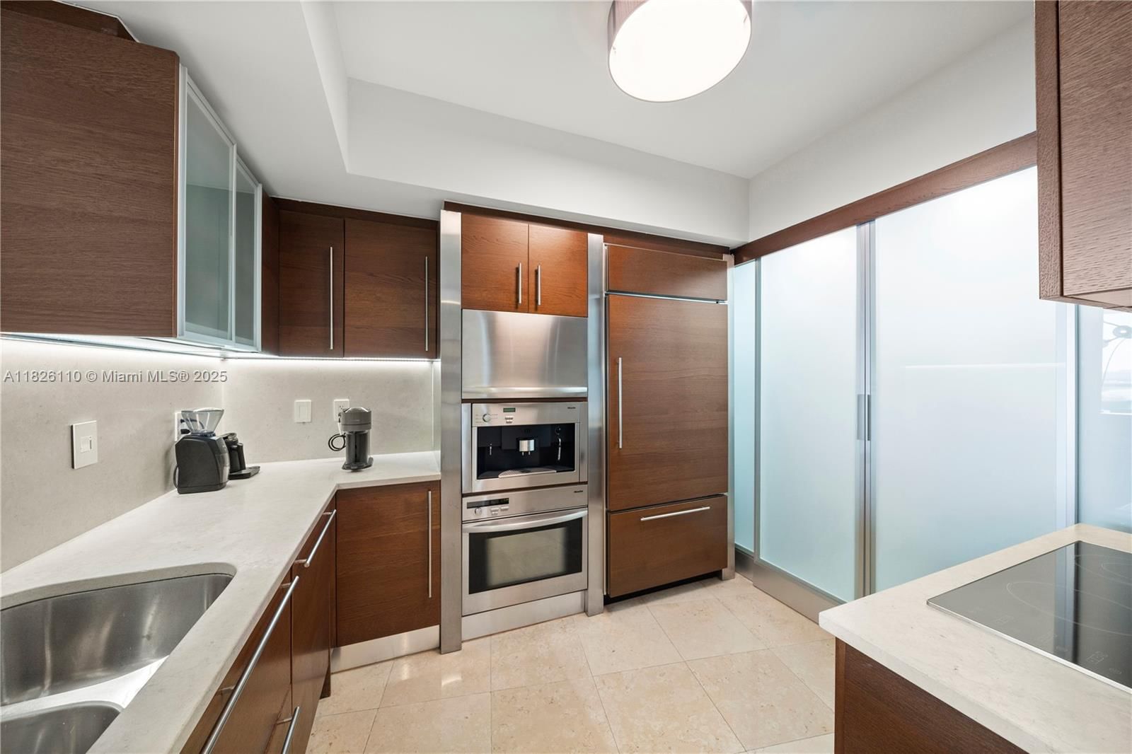 Real estate property located at 450 Alton Rd #2705, Miami-dade, Icon Condo, Miami Beach, FL