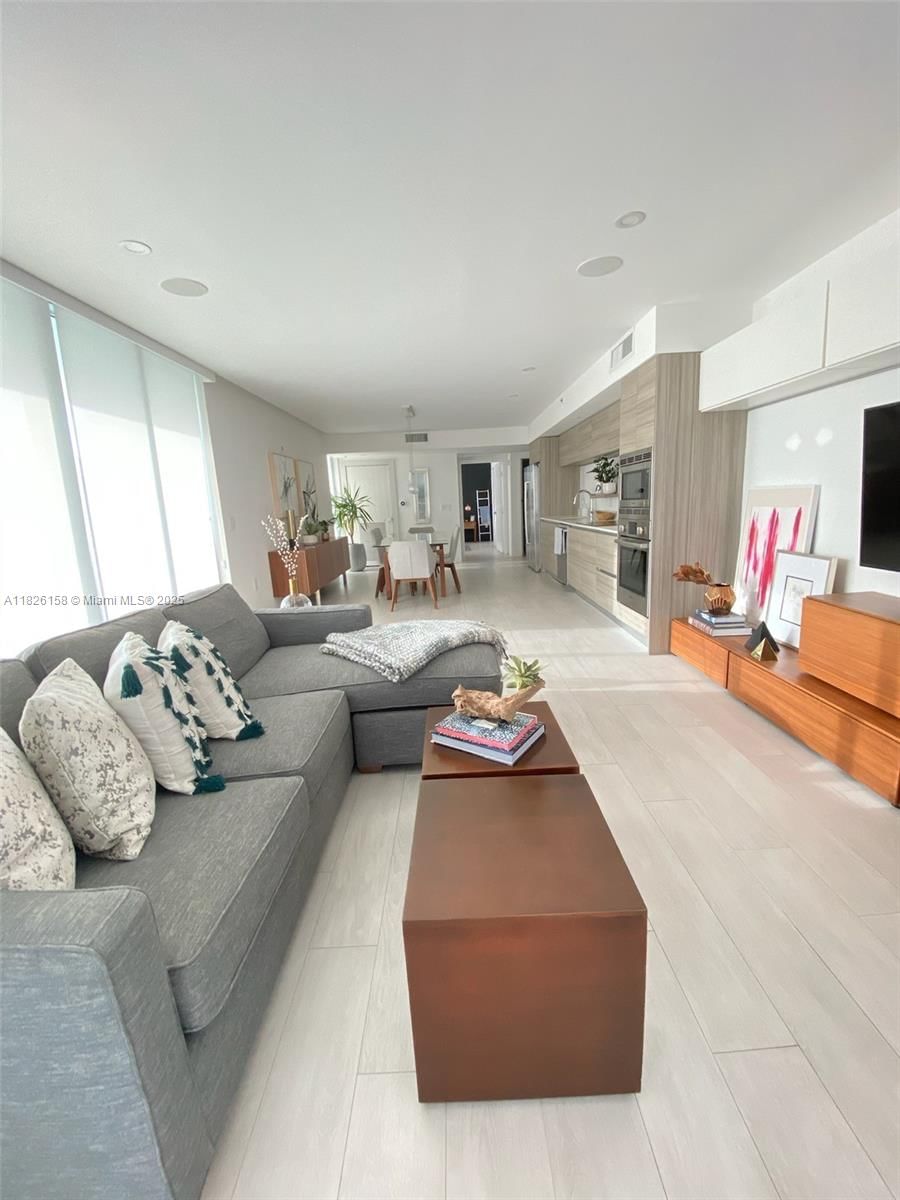 Real estate property located at 6620 Indian Creek Dr #617, Miami-dade, Amd Pl Of 2nd Ocean Front, Miami Beach, FL