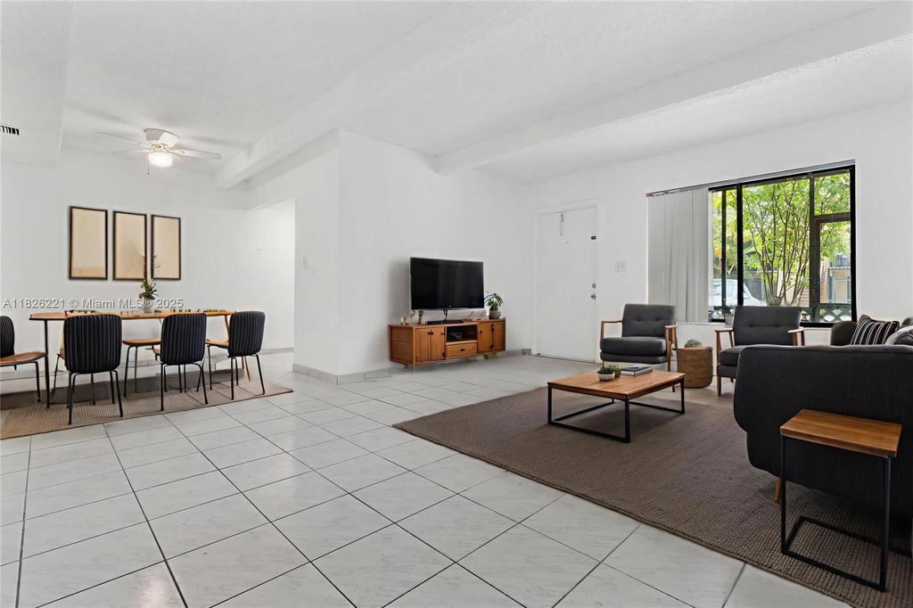 Real estate property located at 1125 Flagler Ave #511, Broward, Village Townhouse-pompano, Pompano Beach, FL