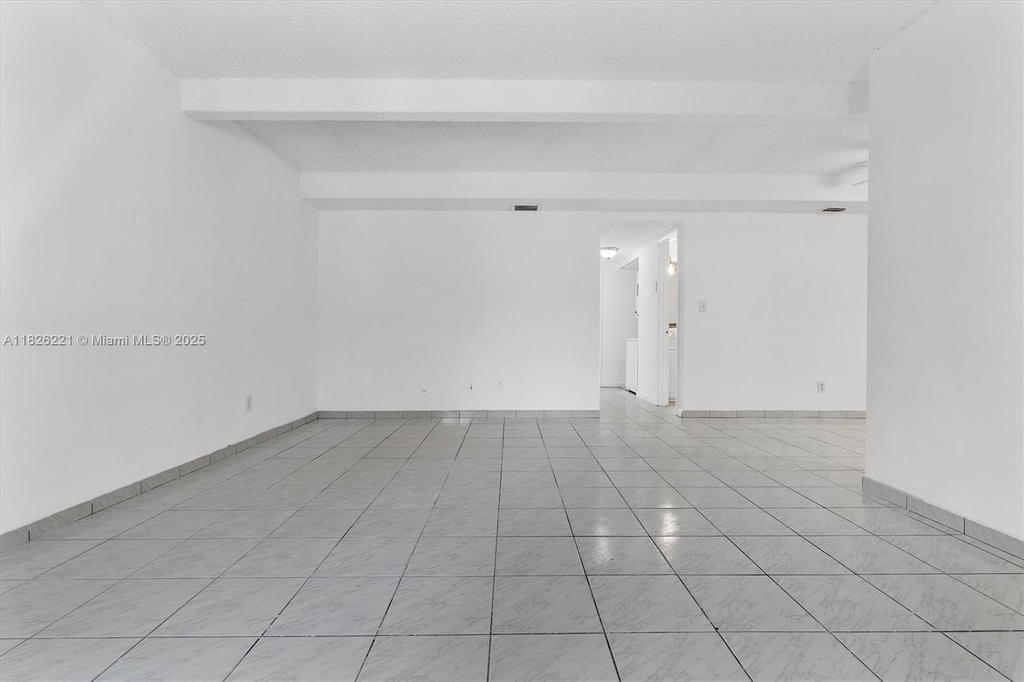 Real estate property located at 1125 Flagler Ave #511, Broward, Village Townhouse-pompano, Pompano Beach, FL