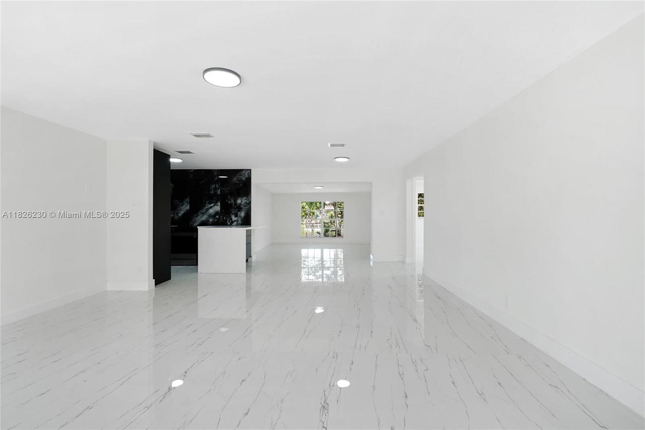 Real estate property located at 6737 27th Ct, Broward, Miramar Sec 3, Miramar, FL