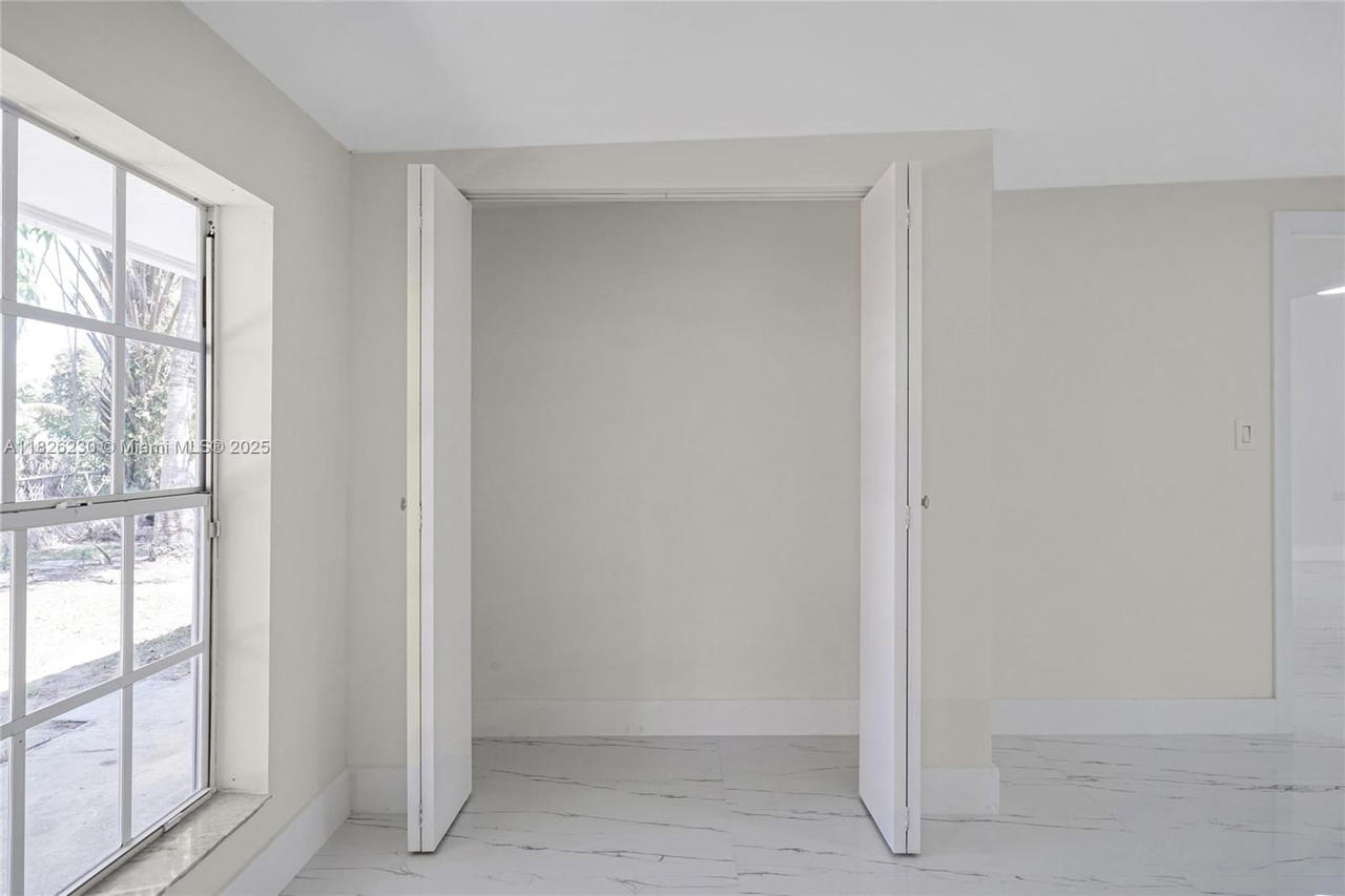 Real estate property located at 6737 27th Ct, Broward, Miramar Sec 3, Miramar, FL