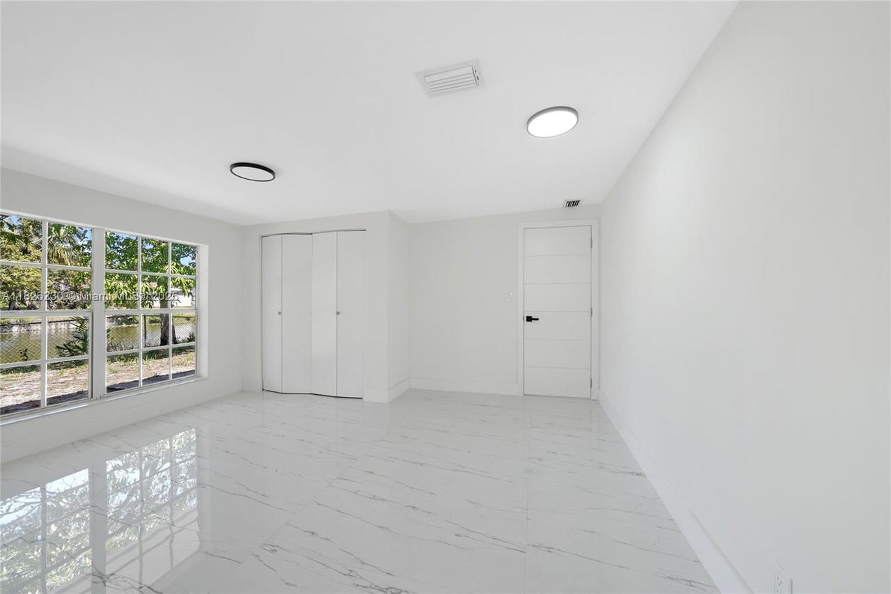 Real estate property located at 6737 27th Ct, Broward, Miramar Sec 3, Miramar, FL