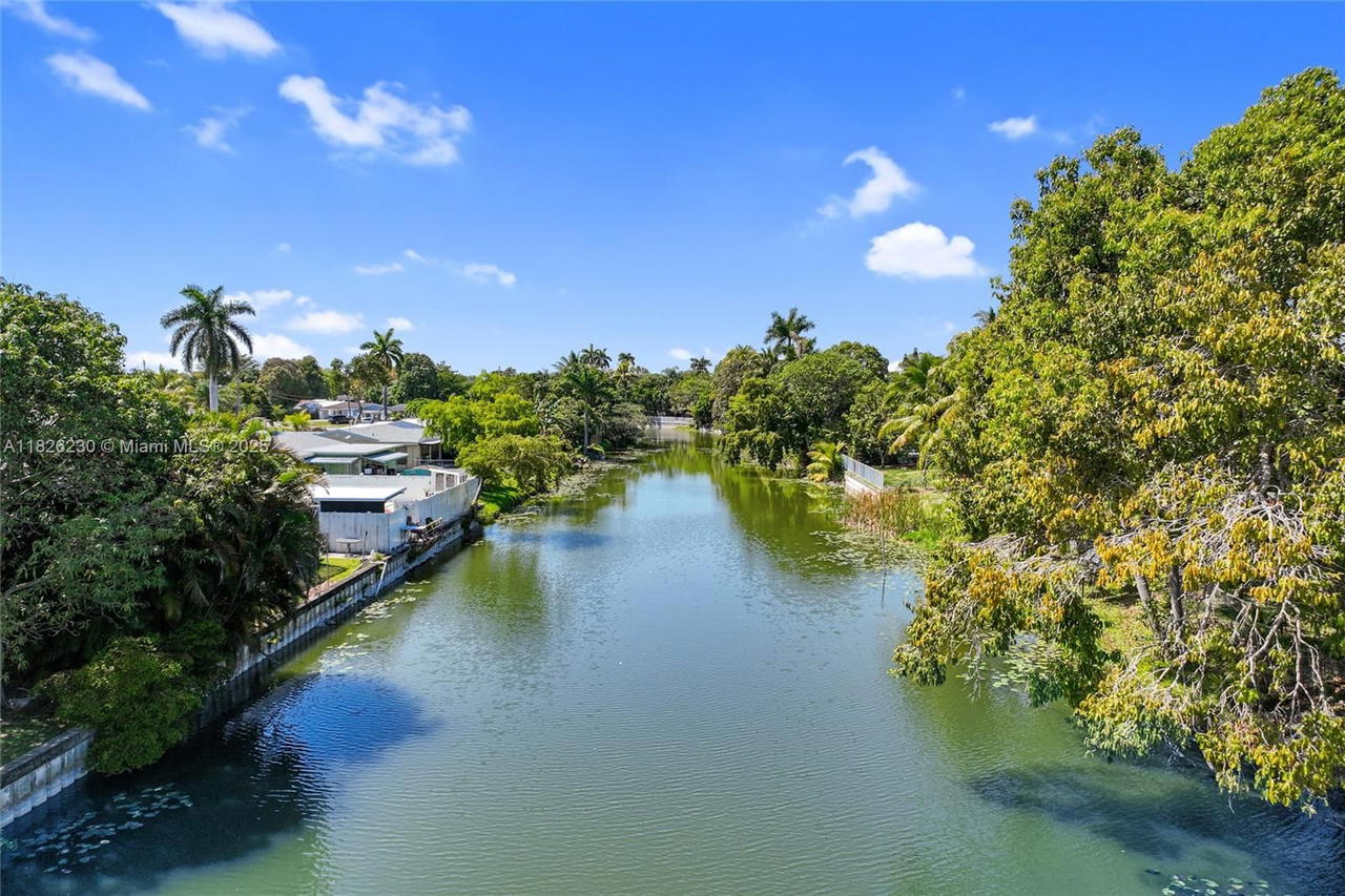 Real estate property located at 6737 27th Ct, Broward, Miramar Sec 3, Miramar, FL