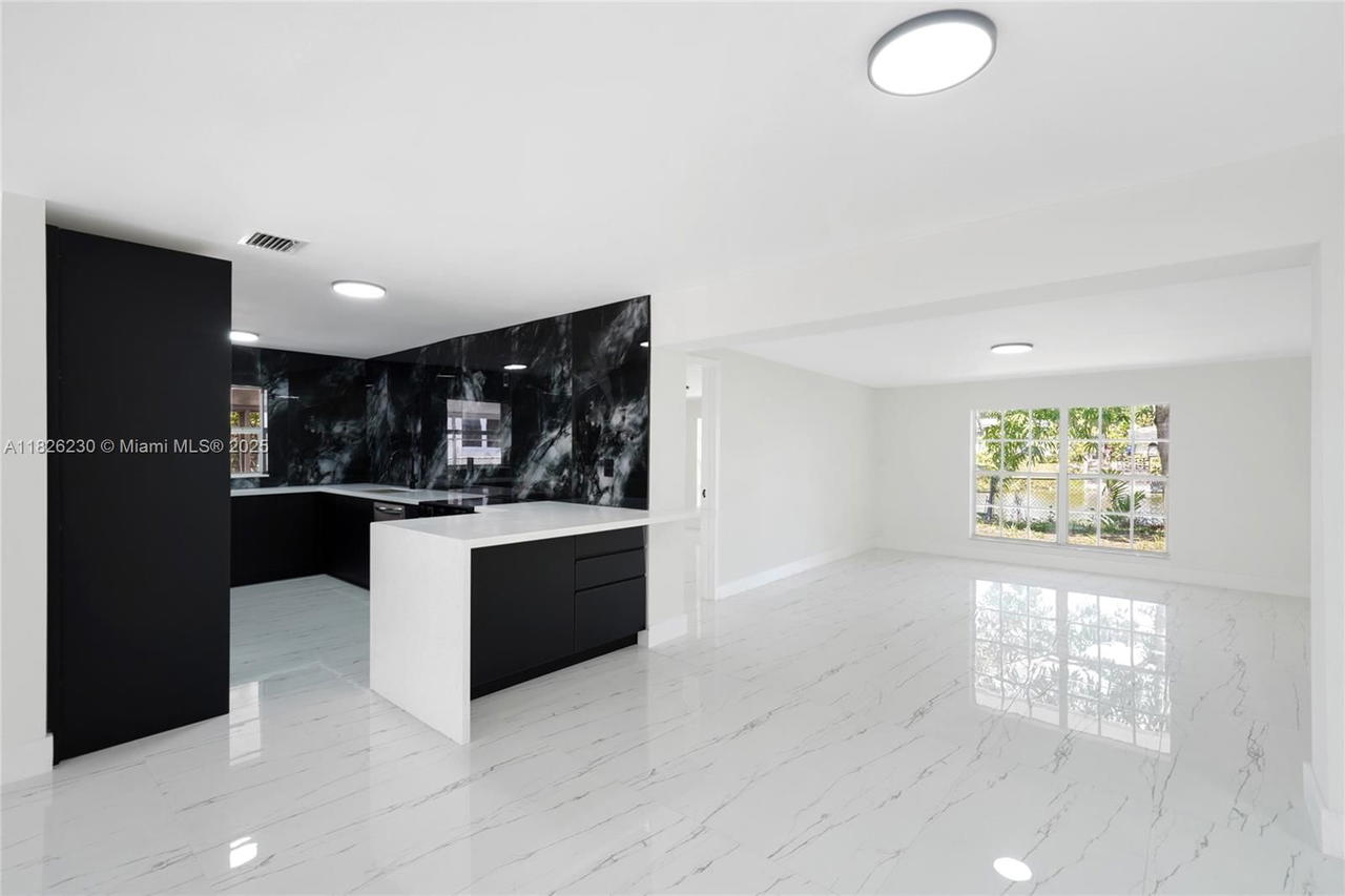 Real estate property located at 6737 27th Ct, Broward, Miramar Sec 3, Miramar, FL