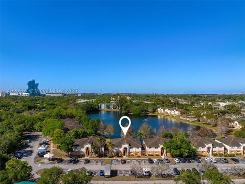 Real estate property located at 3660 56th Ave #602, Broward, Lakewood At Emerald Hills, Hollywood, FL