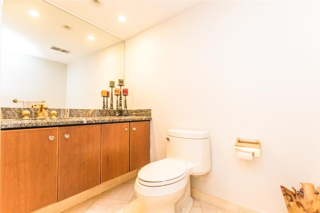 Real estate property located at 1621 Collins Ave #708, Miami-dade, The Georgian Condo, Miami Beach, FL