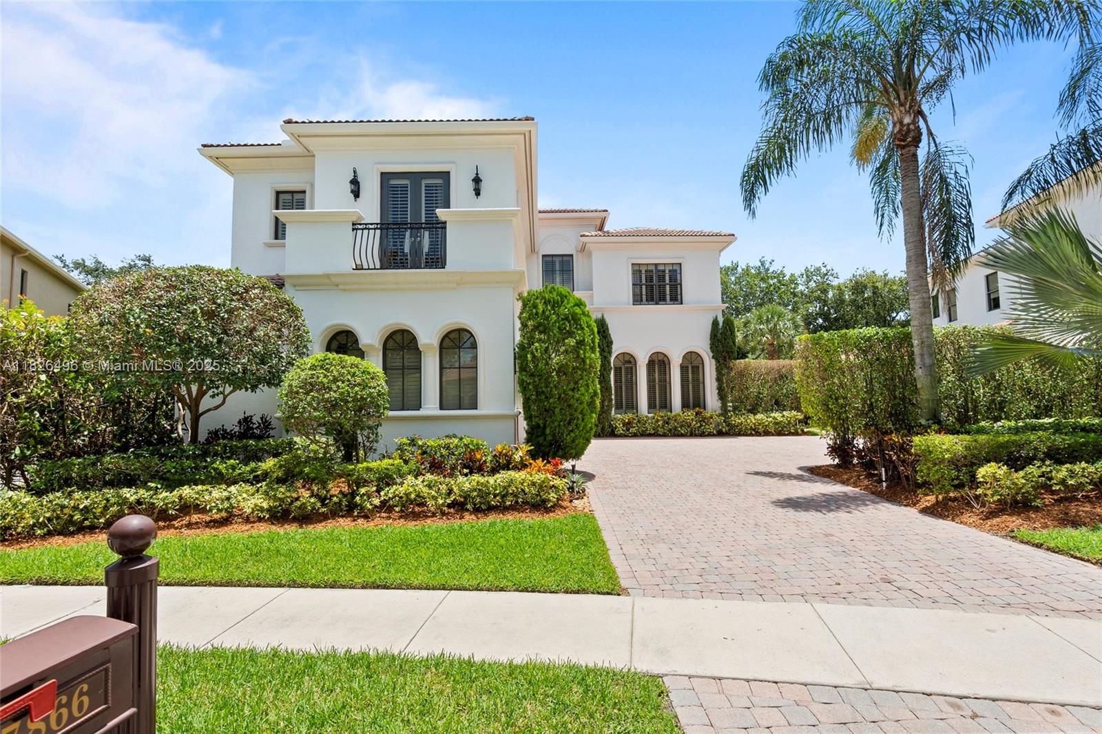Real estate property located at 17866 Lake Azure Way, Palm Beach, Oaks At Boca Raton 5, Boca Raton, FL