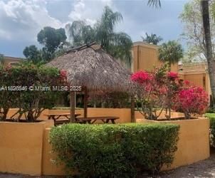 Real estate property located at 17901 68th Ave R208, Miami-dade, Venetian Gardens At Count, Hialeah, FL