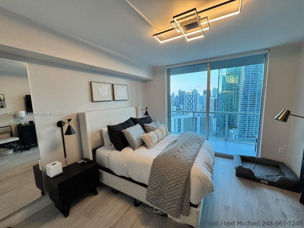 Real estate property located at 500 Brickell Ave #3803, Miami-dade, 500 Brickell East Condo, Miami, FL