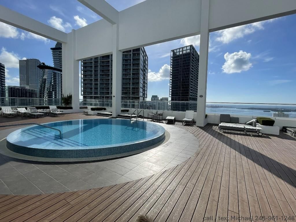 Real estate property located at 500 Brickell Ave #3803, Miami-dade, 500 Brickell East Condo, Miami, FL