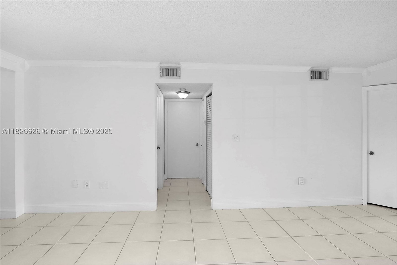 Real estate property located at 6416 131st Path #1709, Miami-dade, Lago Lindo Townvillas Con, Miami, FL