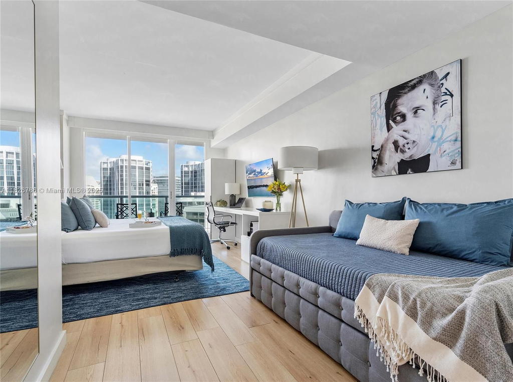 Real estate property located at 2889 Mcfarlane Rd #1908, Miami-dade, Mutiny Park Condo, Miami, FL