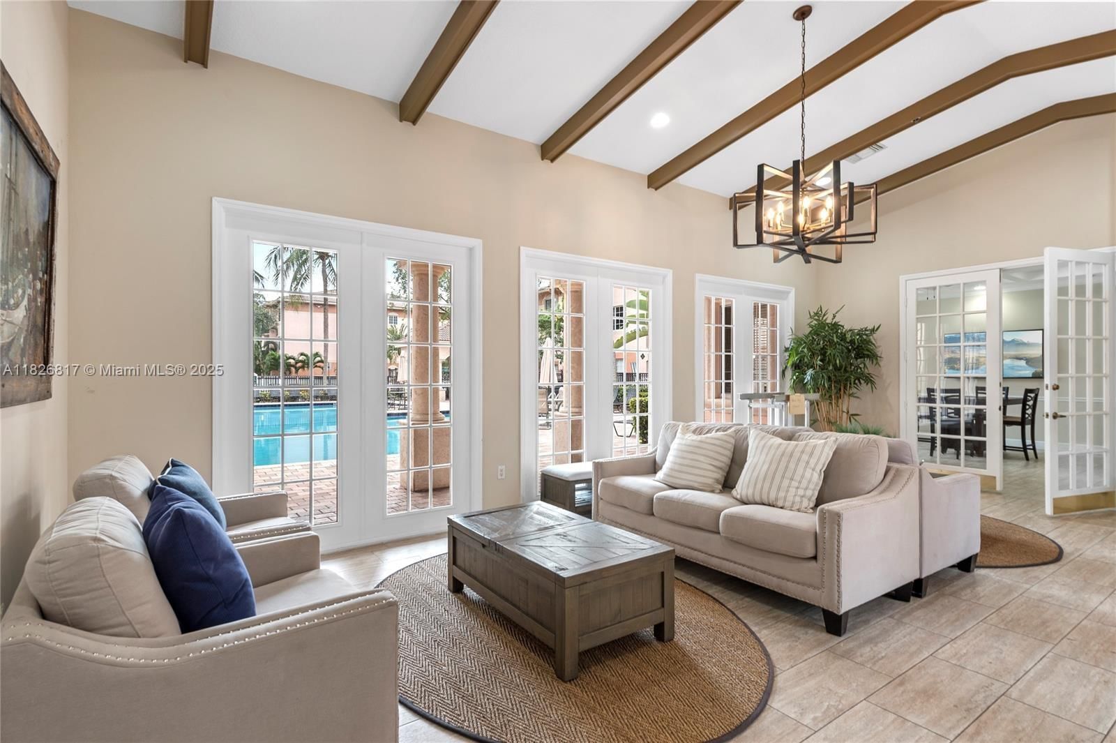 Real estate property located at 2009 10th Ave #318, Broward, Village East Condo, Fort Lauderdale, FL