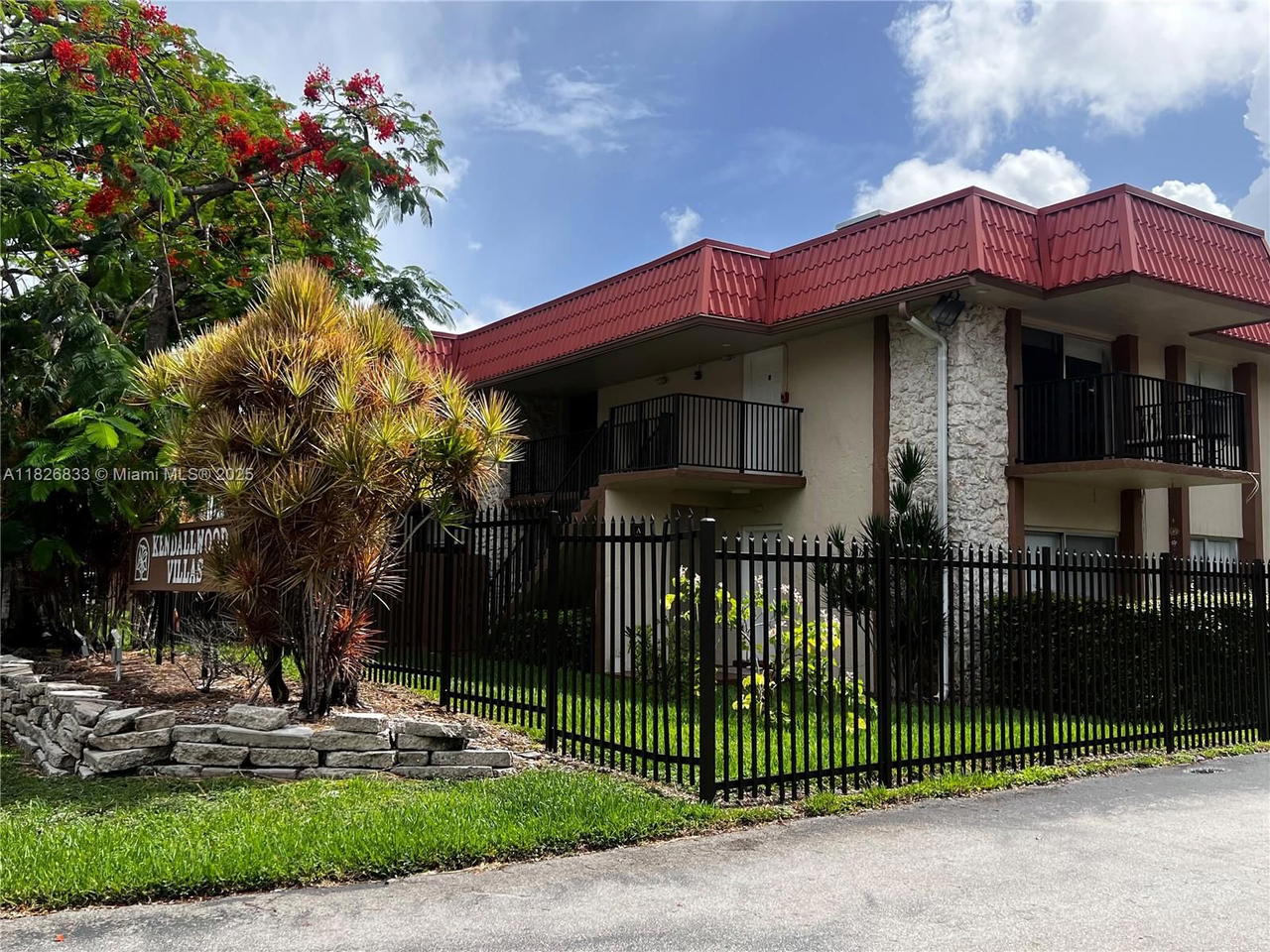 Real estate property located at 10511 108th Ave #181, Miami-dade, Kendallwood Villas Condo, Miami, FL