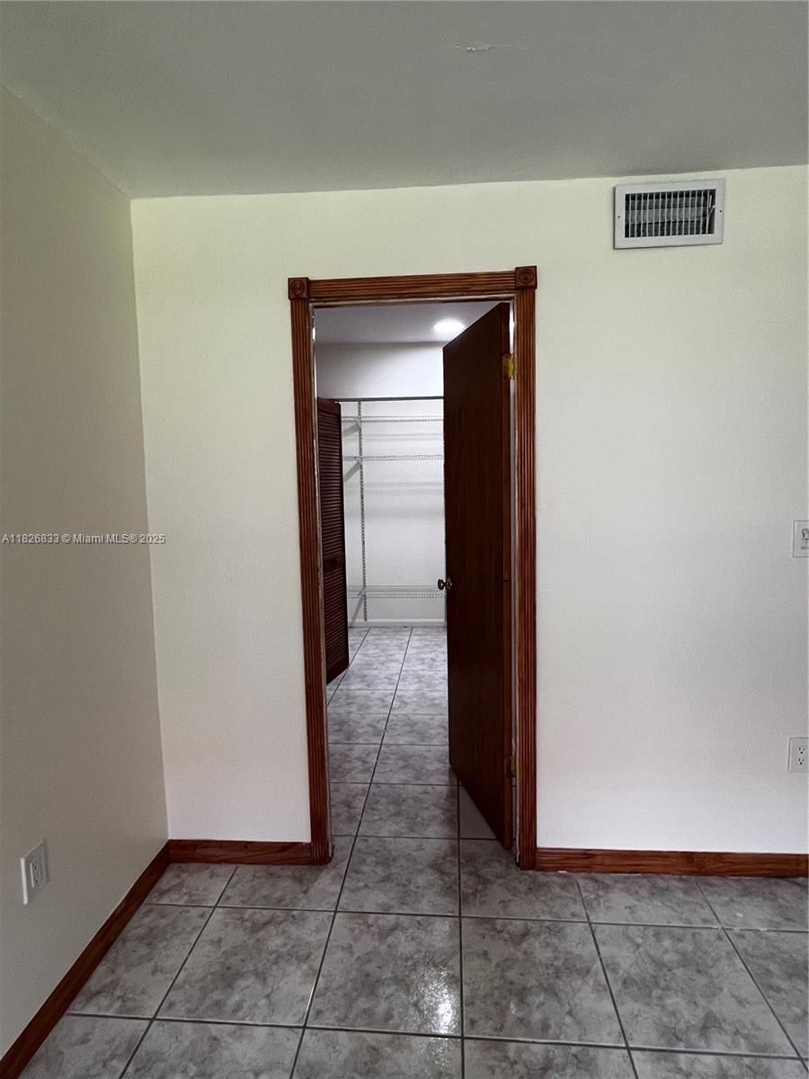 Real estate property located at 10511 108th Ave #181, Miami-dade, Kendallwood Villas Condo, Miami, FL