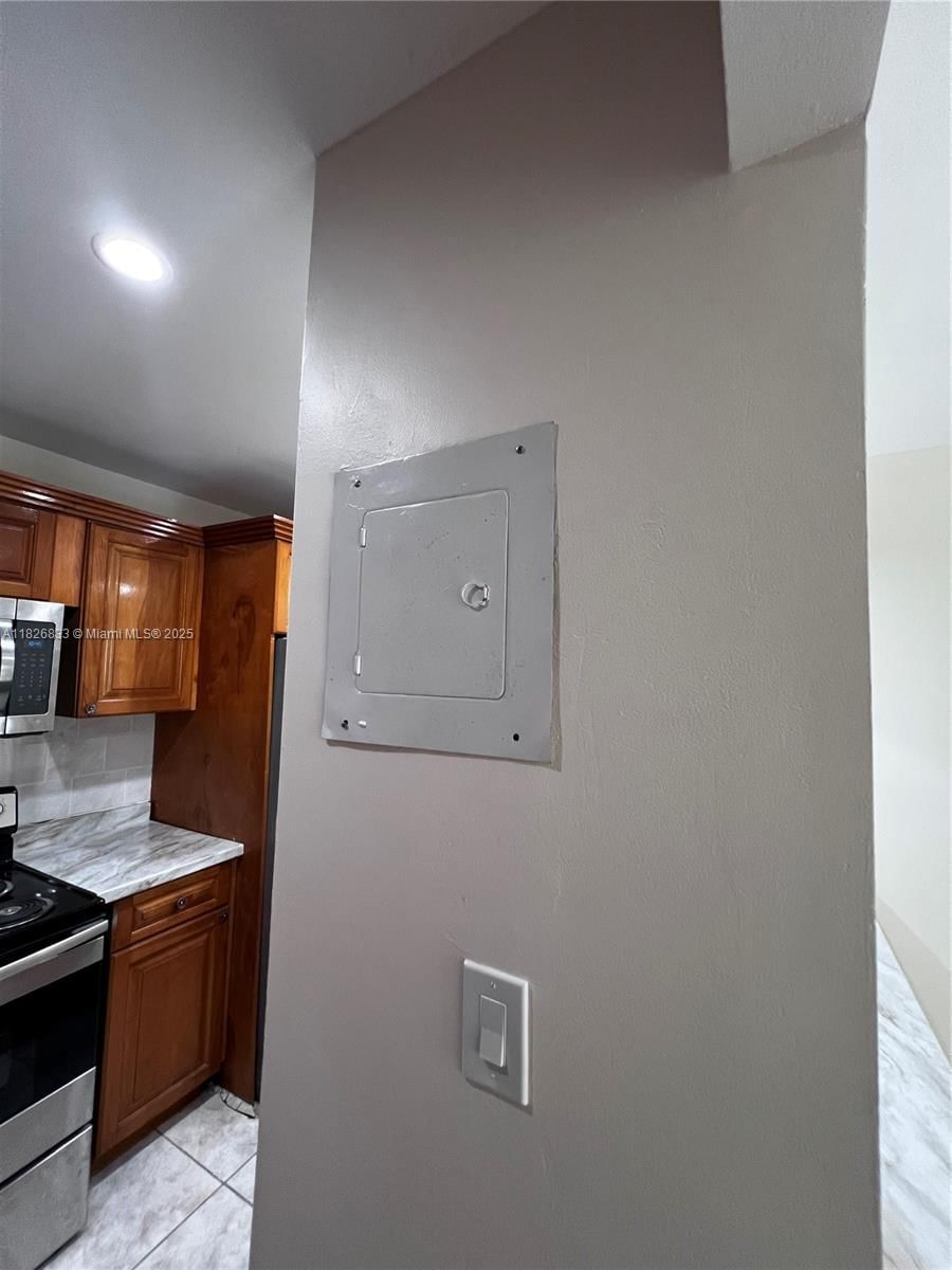 Real estate property located at 10511 108th Ave #181, Miami-dade, Kendallwood Villas Condo, Miami, FL