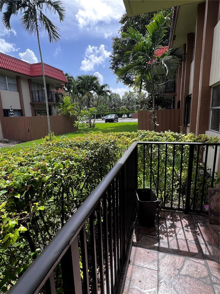Real estate property located at 10511 108th Ave #181, Miami-dade, Kendallwood Villas Condo, Miami, FL