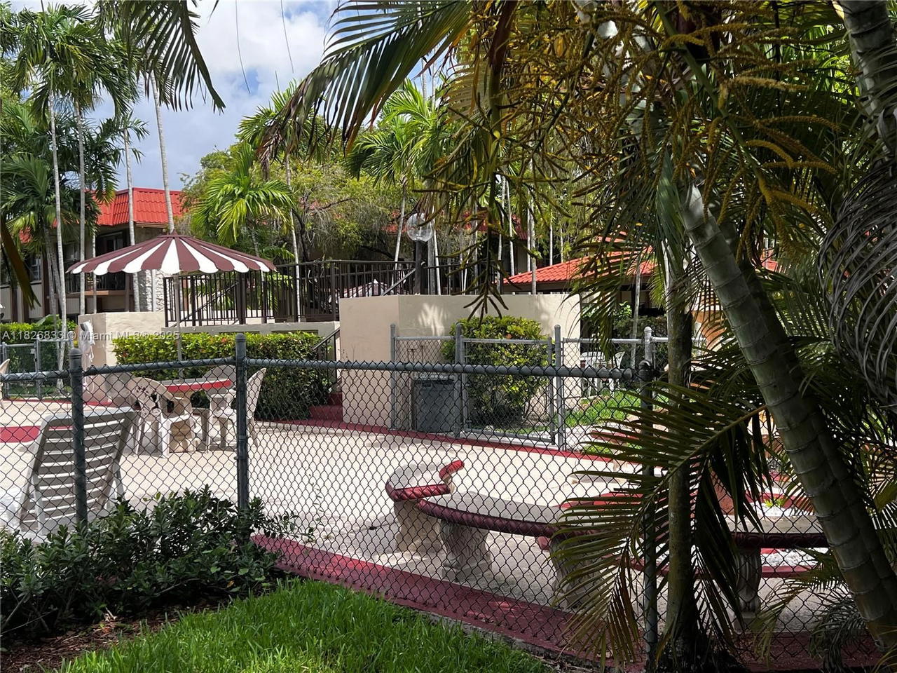 Real estate property located at 10511 108th Ave #181, Miami-dade, Kendallwood Villas Condo, Miami, FL