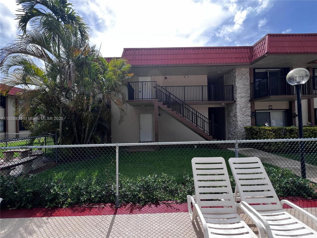 Real estate property located at 10511 108th Ave #181, Miami-dade, Kendallwood Villas Condo, Miami, FL