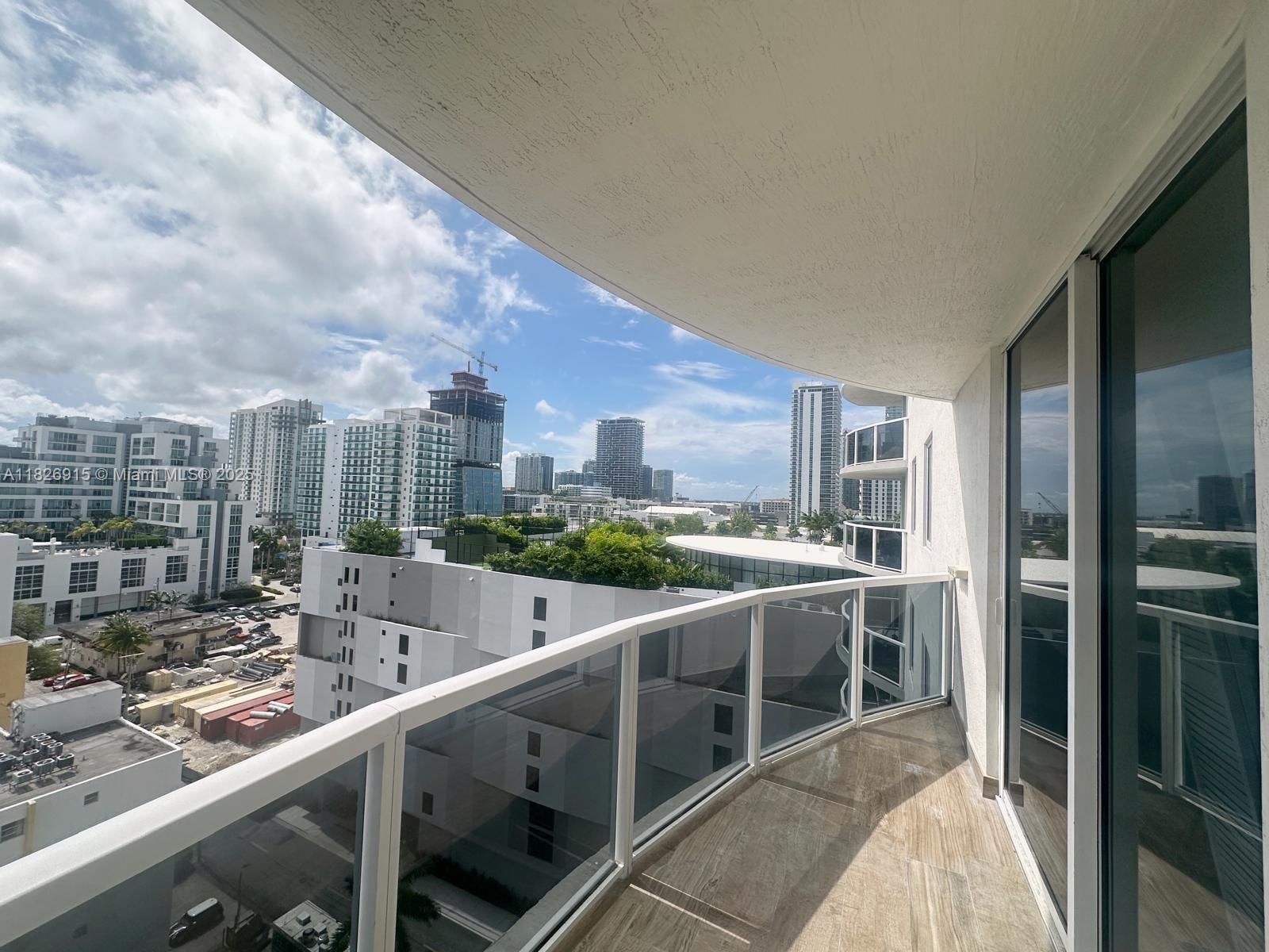 Real estate property located at 601 23rd St #1405, Miami-dade, 23 Biscayne Bay Condo, Miami, FL