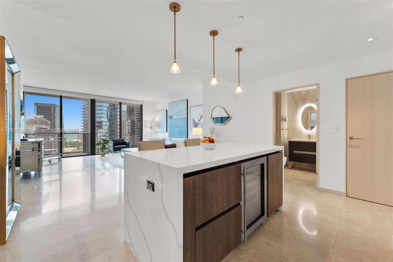 Real estate property located at 88 7th St #2107, Miami-dade, Rise Condo, Miami, FL