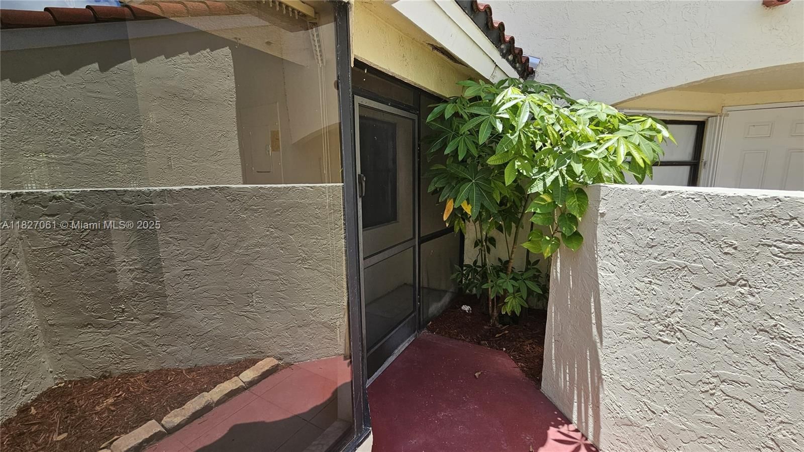 Real estate property located at 1105 San Remo Cir, Miami-dade, San Remo, Homestead, FL