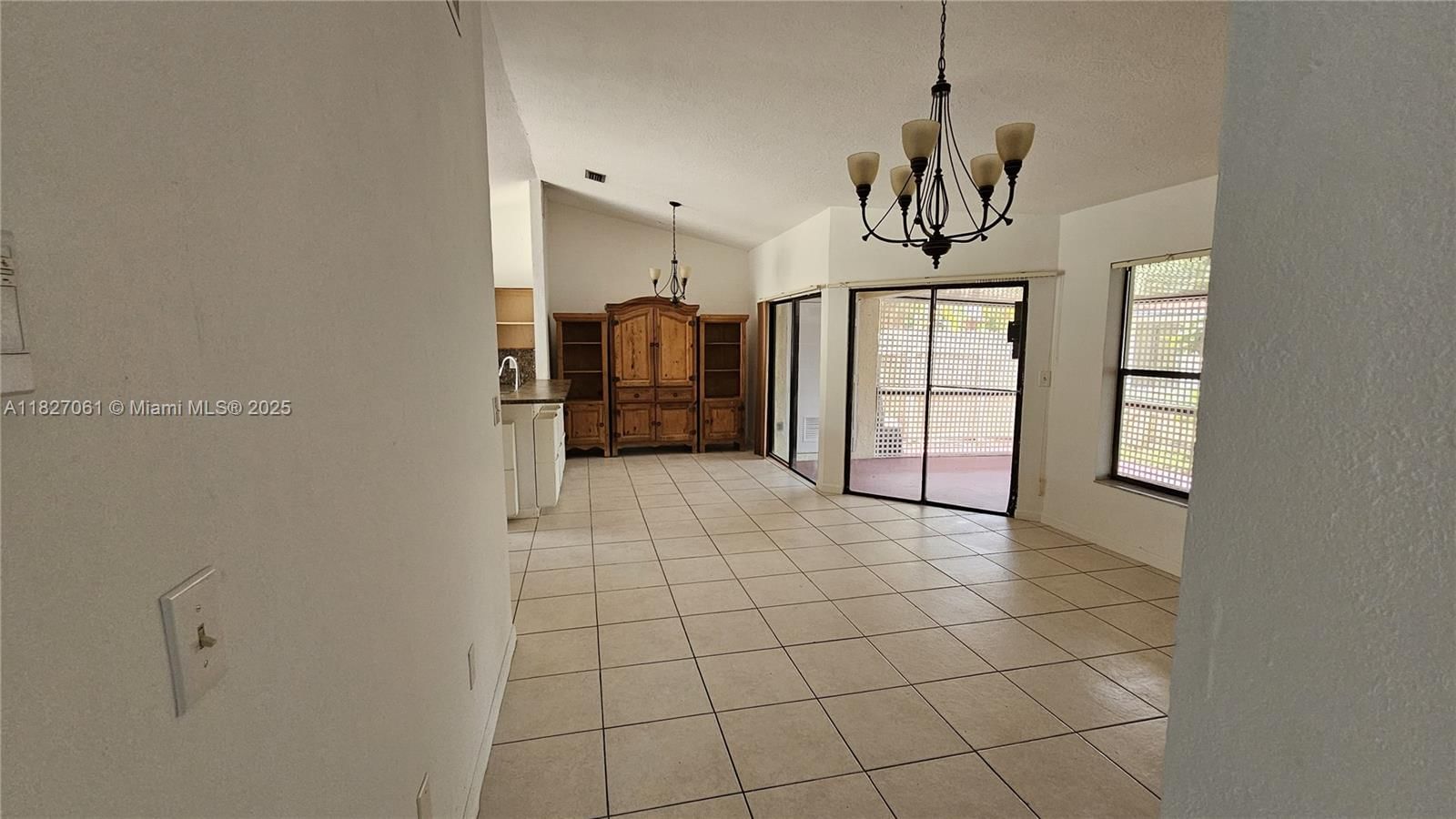 Real estate property located at 1105 San Remo Cir, Miami-dade, San Remo, Homestead, FL