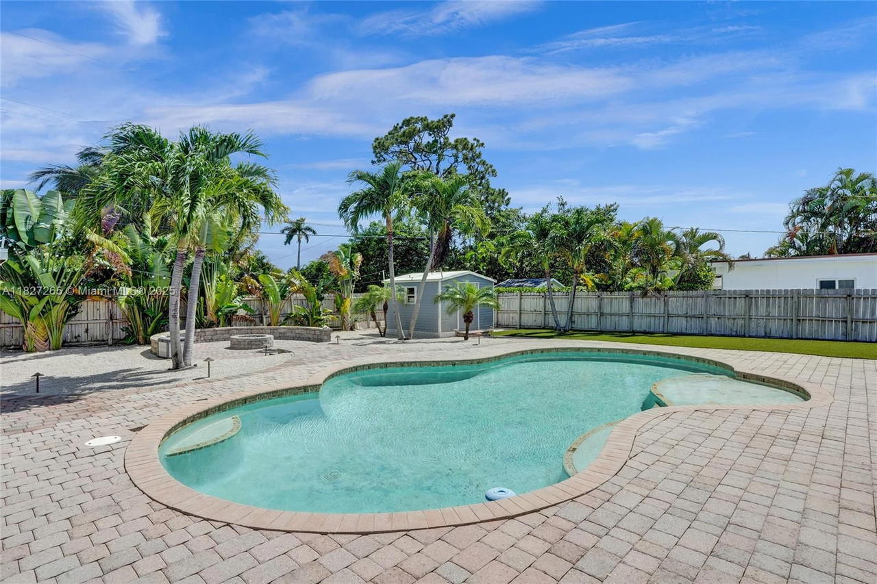 Real estate property located at 1555 35th St, Broward, Oakland Park Second Add, Oakland Park, FL