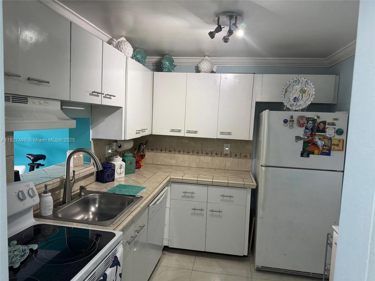 Real estate property located at 5199 7th St #607, Miami-dade, El Cid Condo, Miami, FL